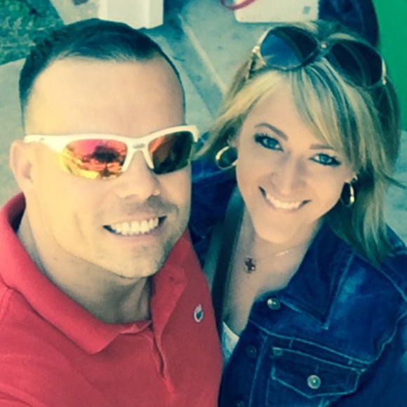 Meet your Posher, Ashley - Picture 2 of 2